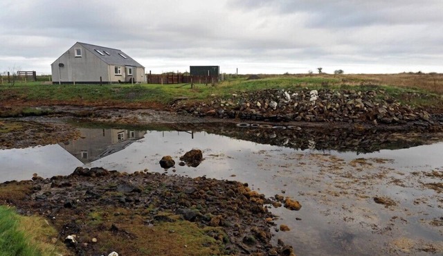 SEA BREEZE, family friendly, with a garden in Creagorry