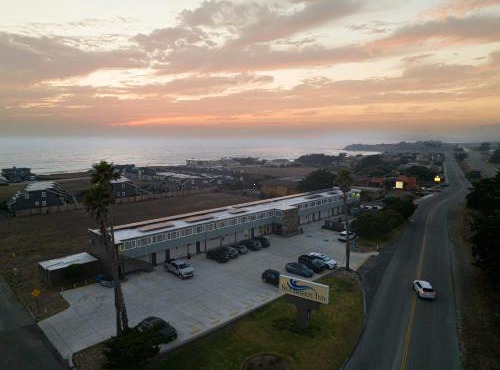 Sea Breeze Inn - San Simeon