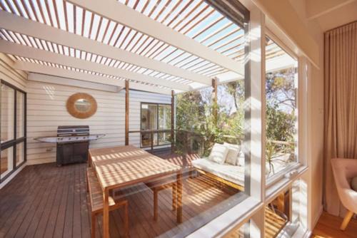 Sea Breeze Pool House - Jan Juc