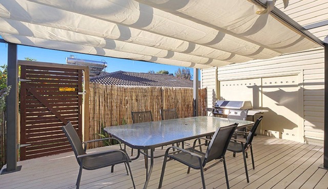 Sea Breeze Retreat, TOP NOTCH