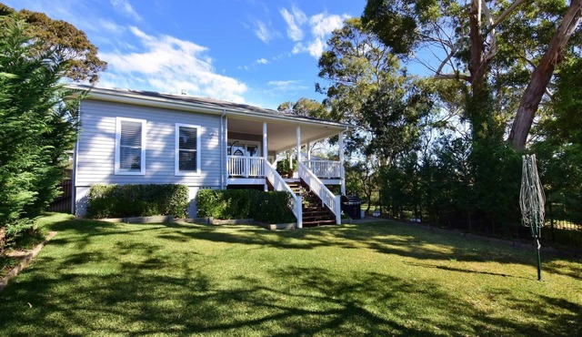 Sea Breeze - walking distance to Orion Beach