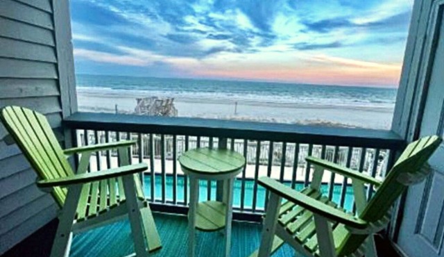 Sea-breezin' - Beachfront Condo