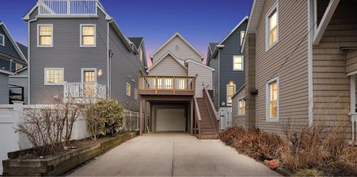 Sea Bright Gem Steps to Beach and Parking home