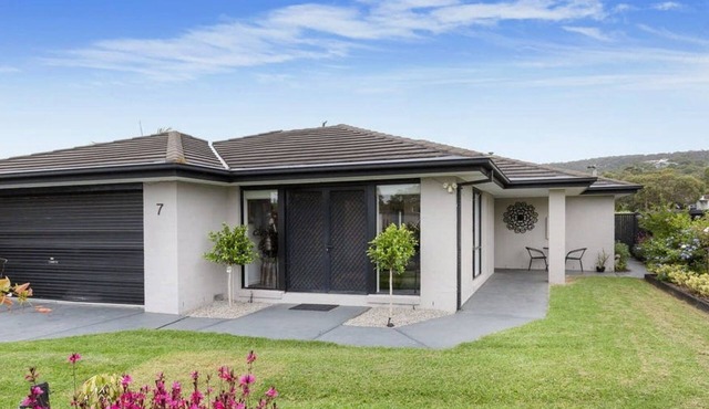 Sea Bush Retreat - Rosebud