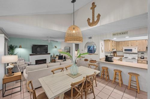 Sea Cabin 10B
