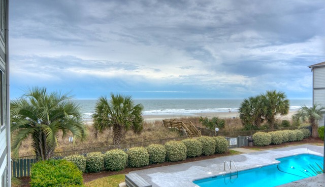 Sea Cloisters 1 in Surfside! 2 5 day weeks left in the spring for a discount!