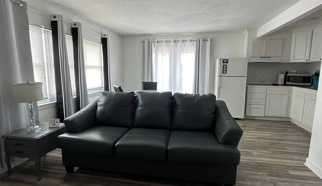 SEA-clusion 3 cozy 1 bedroom apartment across the street from the beach!