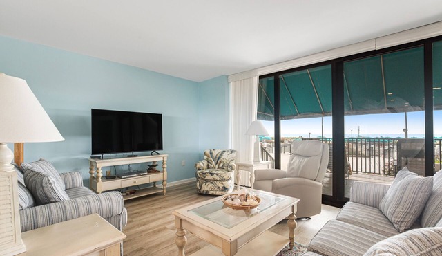 Sea Colony Ocean 1st floor condo with gym, pool, hot tub, & sauna