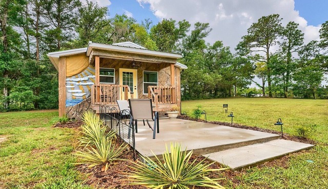 Sea Cow Cabin Tiny Home Near Springs w/Yard, Fire Pit & Relaxing Porch
