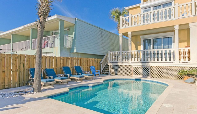 Sea Dreams - Amazing Beachfront 5 Bedroom Property with Gulf Front Private Pool
