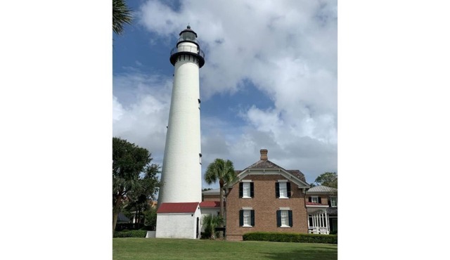 Sea-Esta Retreat, a Great Golden Isles Location!