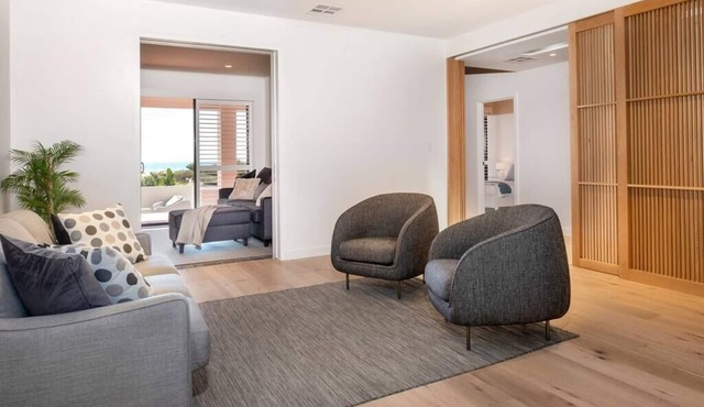 SEA FOR MILES at Semaphore to relax & unwind