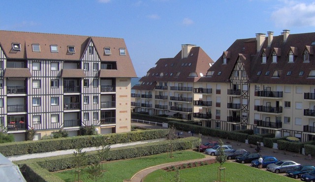 Sea Front Residence Appt F2 - Direct Beach Access - Near Thalasso