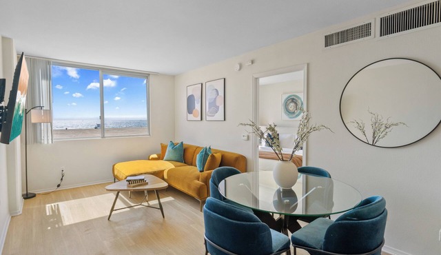 Sea Glass Jade' Oceanfront Full Beach & Ocean View Premium location 1BR 1BA