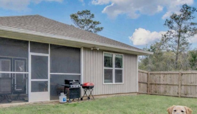 Sea Glass Paradise 5 Minutes to the Beach!