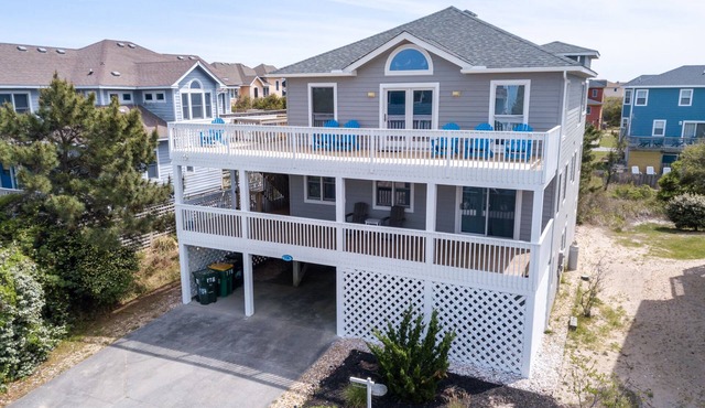 SEA-GO in Corolla, NC. OCEANSIDE! 4 min. walk to beach, PET FRIENDLY!