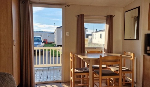 Sea Haven - 4 bedroom static near the beach