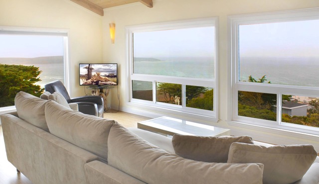 Sea Haven – Stylish One-Level Contemporary Retreat Overlooking the Pacific