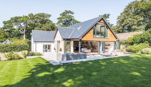 Sea House: Stunning Luxury Home | Norfolk Coast