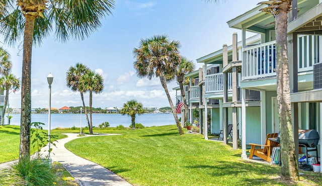 ‘Sea La Vie’ Condo: Pensacola Beach Access!