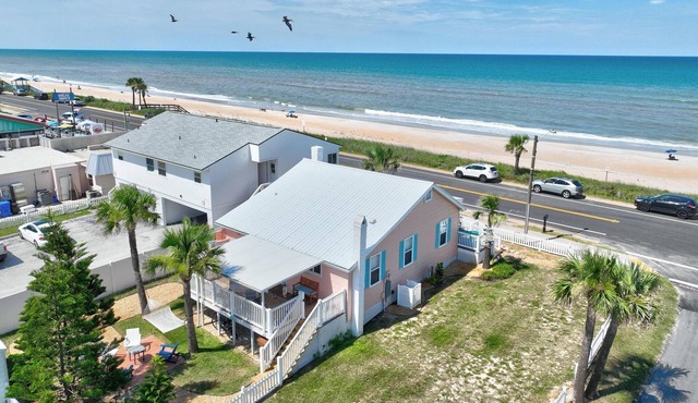 Sea Legs Charming Beachfront Cottage in Flagler Beach - Steps to the Sand, Sunrises & Sunsets