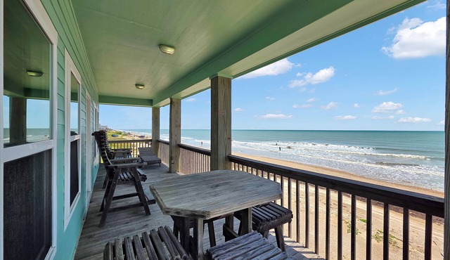Sea Mist-Beach Front-2 bedrooms, 2 bathrooms, sleeps 6.