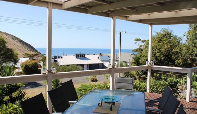 Sea-n-Stars @ Second Valley - family and pet friendly, ocean views from the deck