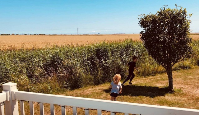 Sea 'n' Stars with Views, Decking, Wifi & Netflix