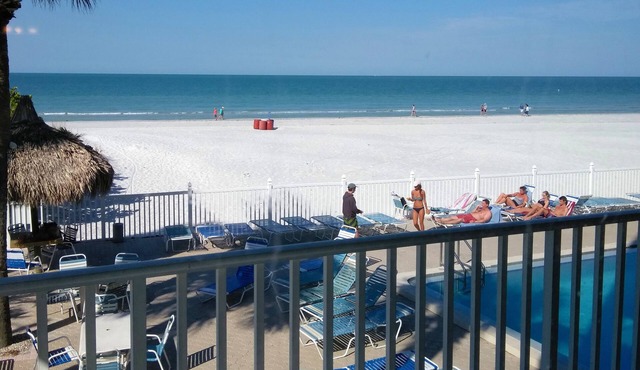 Sea Oats Beach Resort by Liberte