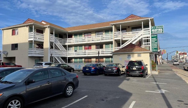 Sea Palace Motel