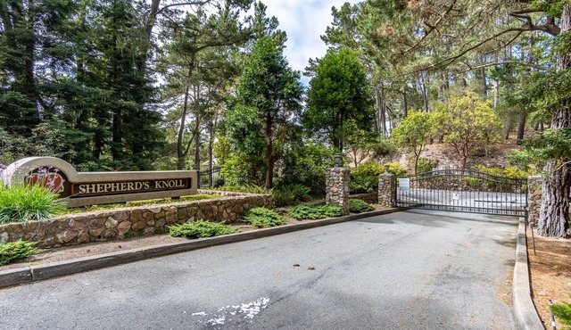 "SEA PINE" Penthouse just inside the Gates of Famous Pebble Beach
