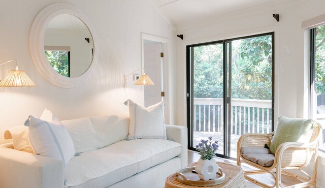 SEA PINES-Bike to Beach, Dog Friendly Cottage