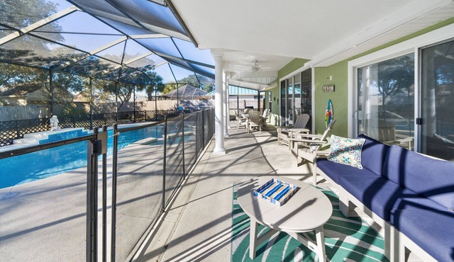 "Sea-renity" | Dog-Friendly | Private Pool | Close to the Beach