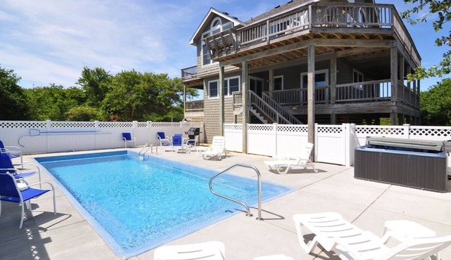 Sea-renity: Spindrift gated community, private pool and hot tub.