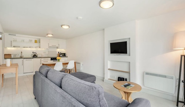 Sea Shore Pet apartments are perfect for families with children and pets.