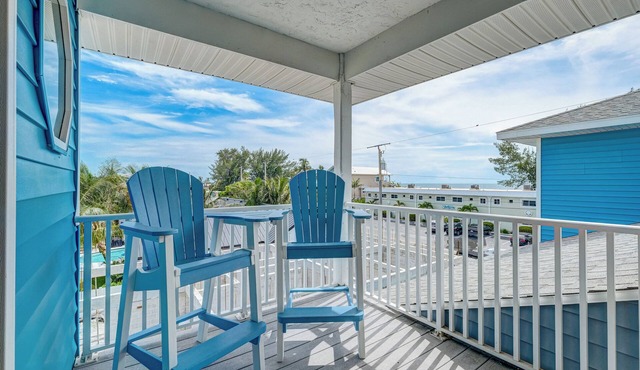 ⚓Sea Site Retreat Unit B! Short walk to the beach!⚓