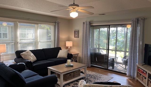 Sea Trail 2BR - Golf, Bike, Beach Getaway! Clean, Quiet, Pools, Great View!