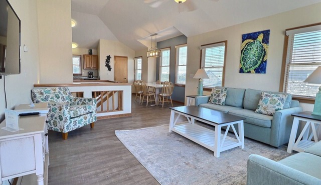 Sea Turtle- Semi-Oceanview- Short Walk to Beach- Community Pool & Spa