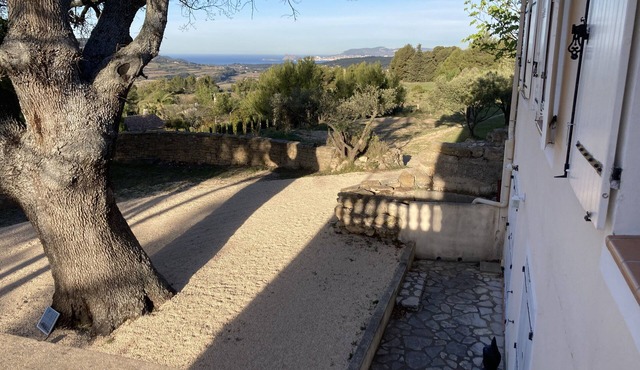 Sea view absolute calm at the foot of an oak tree Spa and boat with Skyperenoption