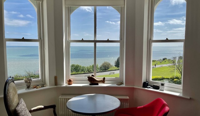 Sea View Apartment, Folkestone