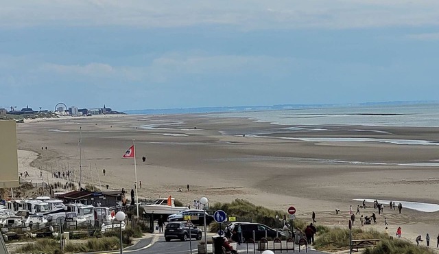 Sea-View Apartment with 2 Balconies & Terrace