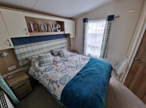 Sea View Caravan - Aber Bay Holiday Park