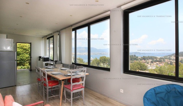 Sea view, contemporary, air-conditioned, garden, Terrace, 2 Bathrooms