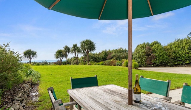 Sea View Cottage – Ruakaka Holiday Cottage