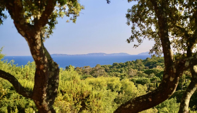Sea view family house La Croix-Valmer Saint-Tropez peninsula. Beach 900 meters