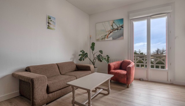 Sea View for 4 in La Plaine sur Mer