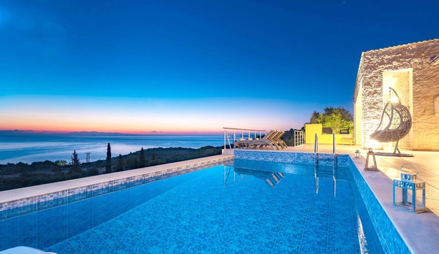 Sea View Nisaki Villa with private pool!