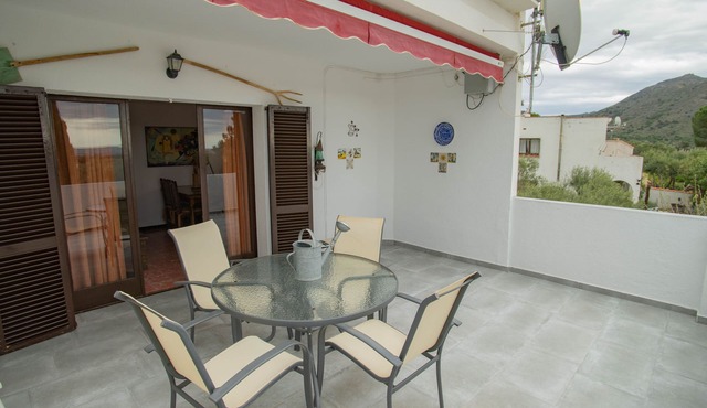 Sea view, terrace 20 m2, WIFI, parking, barbecue and garden of 1000 m2.