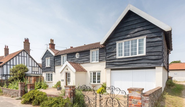Sea View, Thorpeness - sleeps 12 guests in 6 bedrooms