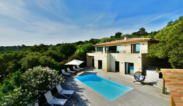 Sea View Villa 180 - Heated pool - Beaches 2 min - 5 bedrooms - Wifi Clim